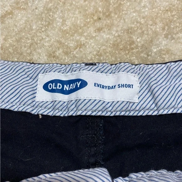 Old Navy Every Day Short Black Shorts 10 - Picture 2 of 6